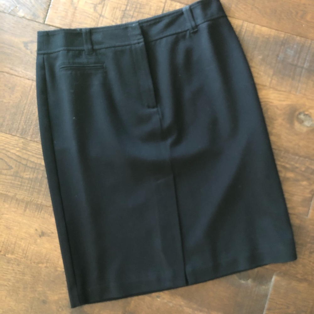 BCBG Maxazria Lined Black Pencil Skirt